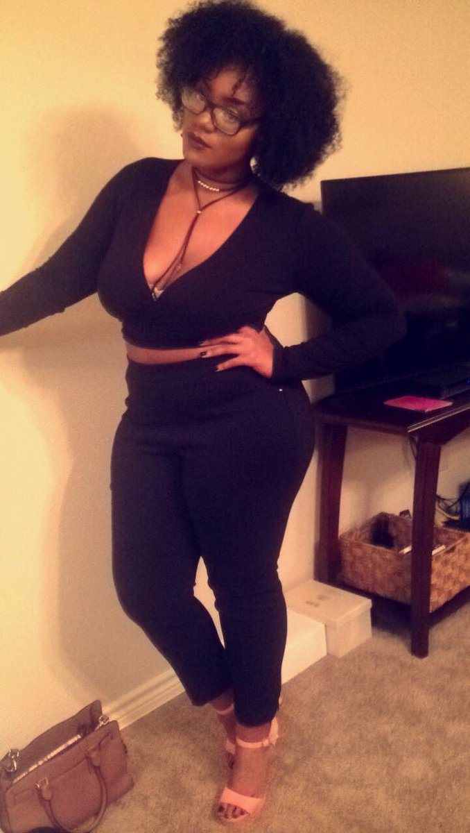 iotateamtech's tweet photo. #FineWomenFriday #ThickEdition ✨ https://t.co/Wa4S8Omj9J