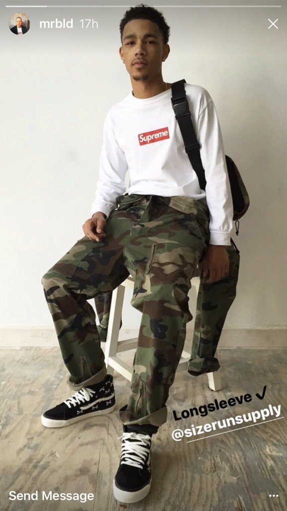 Longsleeve Box Logo has surfaced once again👀🤔

Expected to drop during Spring/Summer ‘17.

Supreme SS17 Bot: heatedsneaks.com/supreme