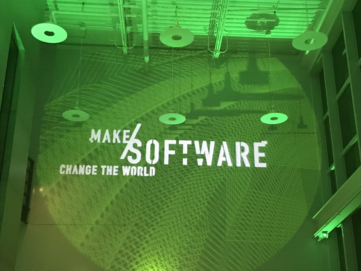 ComputerHistory's tweet image. Thank you to all of our friends who have helped us celebrate the opening of our new exhibit! #makesoftware