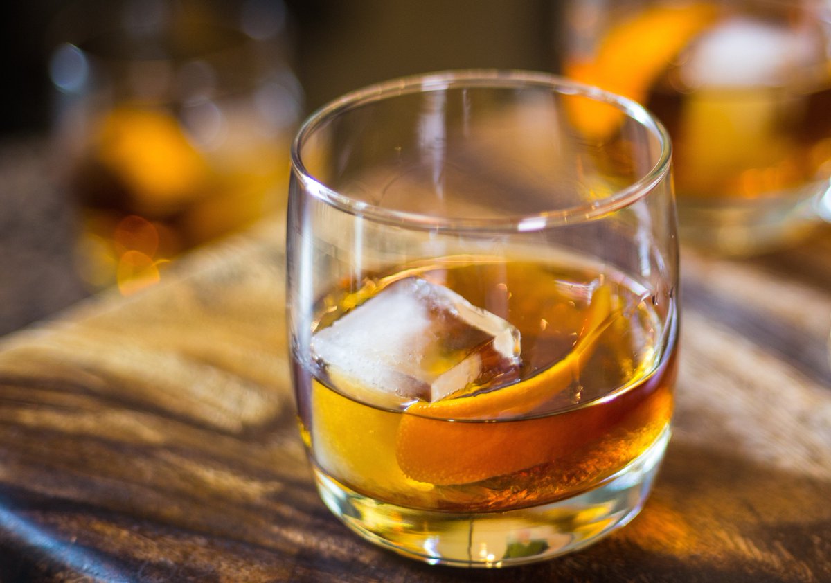 21cLexington's tweet photo. Need a Friday pick-me-up? #Bourbon sounds good to us! #LockboxLex #TGIF #SharetheLex https://t.co/8x1qsRo7Tt