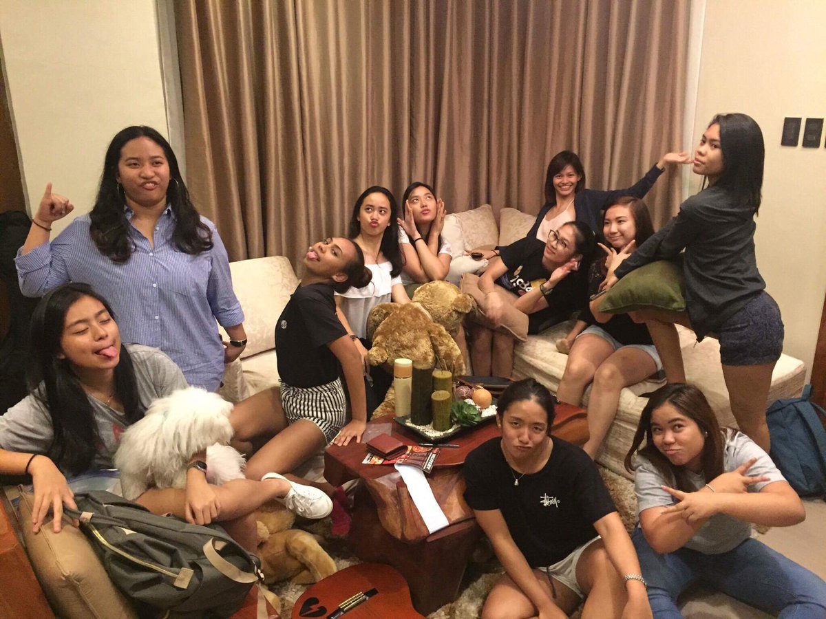 jiamanlouxx's tweet photo. Meeting's done. Get ready w what's in store. #gmg @IntensifyCO https://t.co/EXW3PfeBAH
