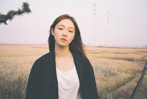lee sung kyung 이성경 pics tweet media