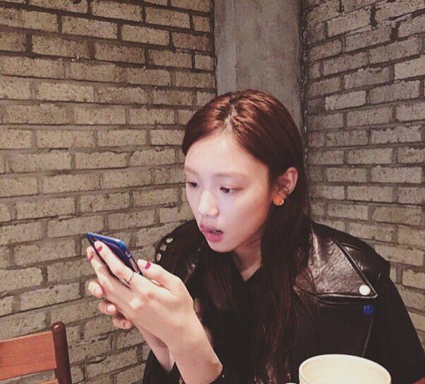 lee sung kyung 이성경 pics tweet media