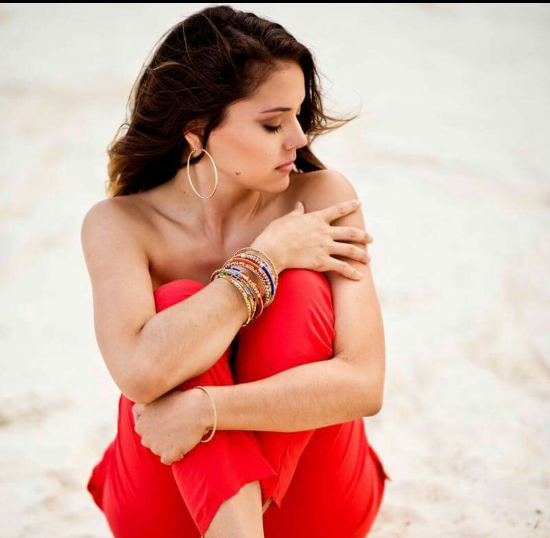 changris's tweet photo. #MissUniverse 
#Belize https://t.co/2KaP2vFmkX