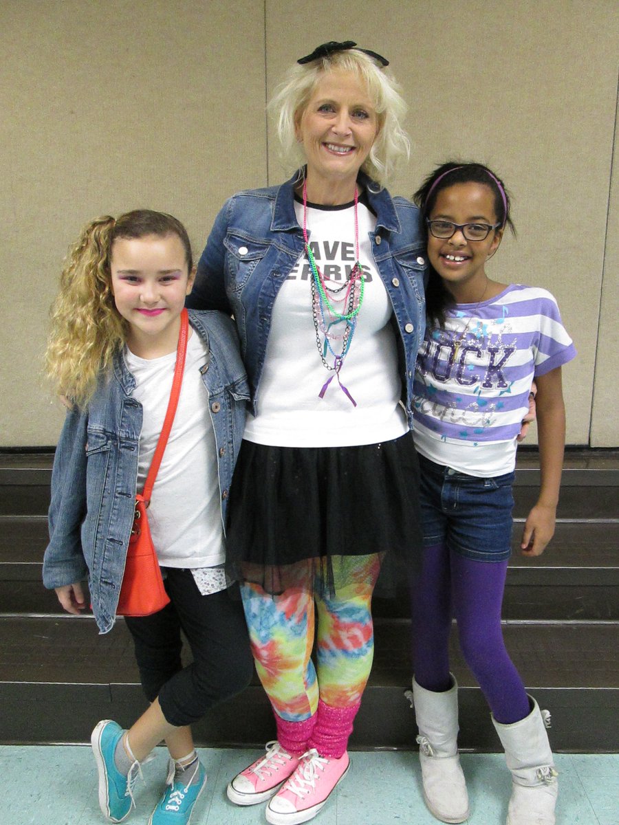 DeerParkFCPS's tweet photo. SCA Spirit Day DECADES was a HUGE success! Students and staff represented MANY decades in unique ways! #Dpproud https://t.co/6ZUfB2ccvp