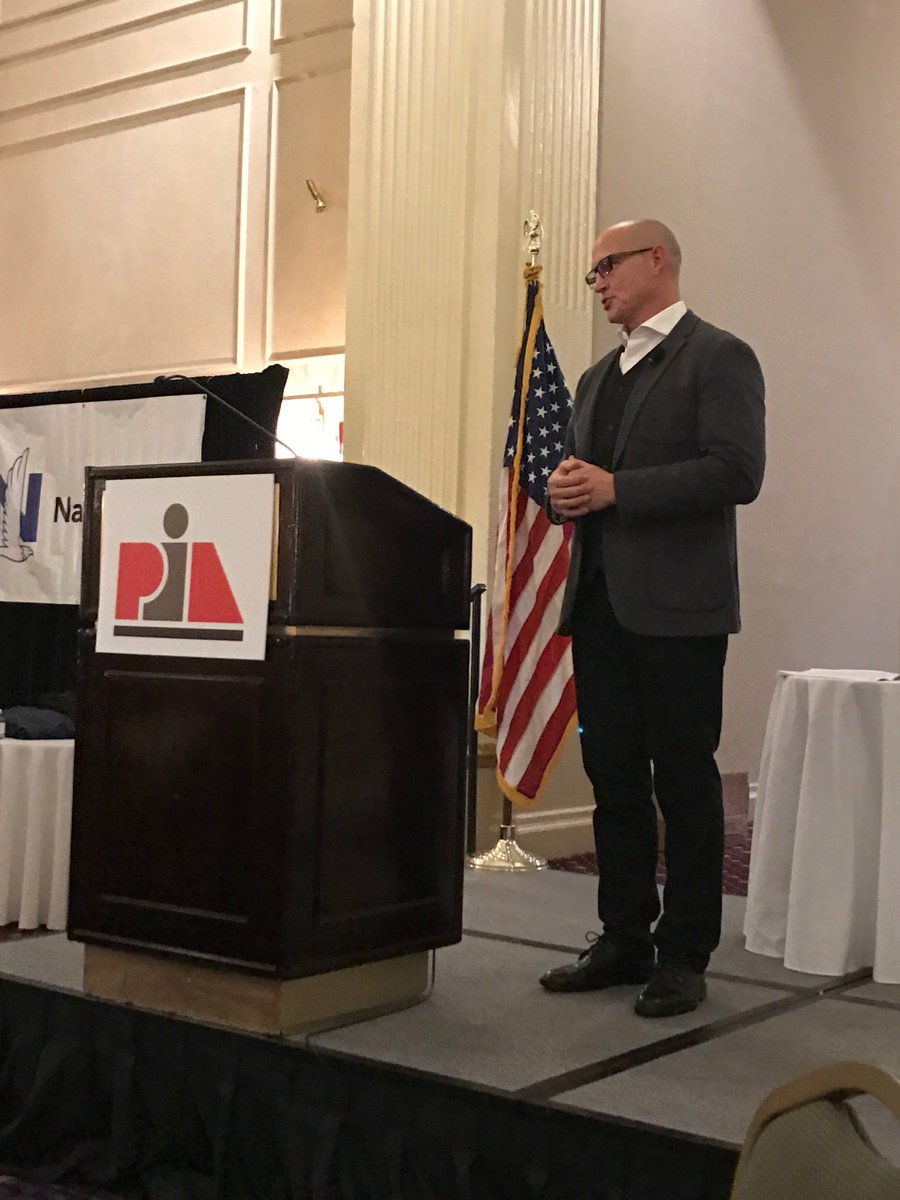 TheHylyte's tweet photo. Yesterday @NYRangers legend, Adam Graves delivered the keynote address at the #MetroRAP luncheon for @PIAEducConf. #LifestyleSpeakers https://t.co/a6WkMCffzb
