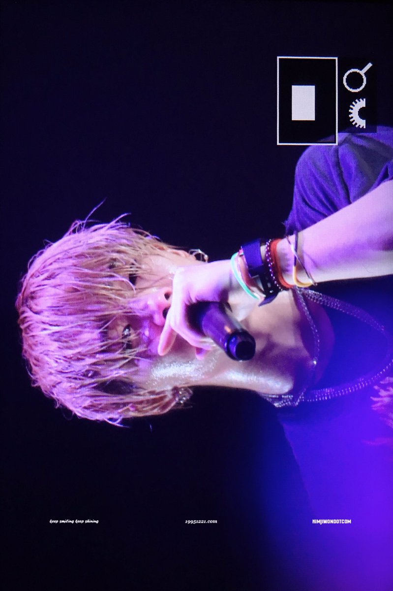 19951221_com's tweet photo. 170127 ageha Preview 2
#bobby #바비 #김지원닷컴

바비짱 미모가 조명을 뚫고 나온다구..( ་ེིོཻྀཽཾ⌓ ་ེིོཻྀཽཾ) https://t.co/14iNaUkNvo