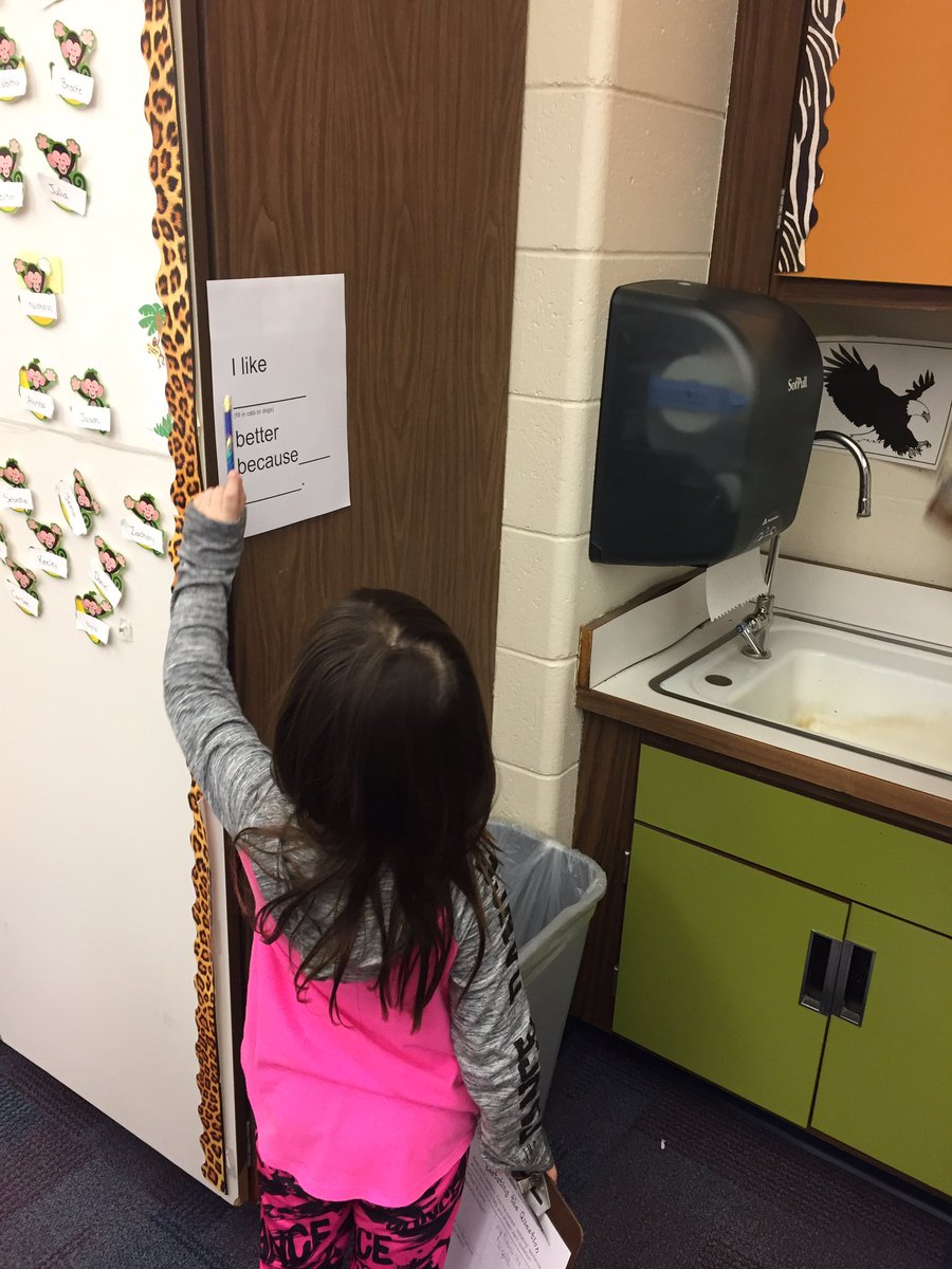 MrsJahoda's tweet photo. Searching around the room to find the correct ways to restate questions like big first graders! #restating #MWESchool https://t.co/1K1N9CSZIl