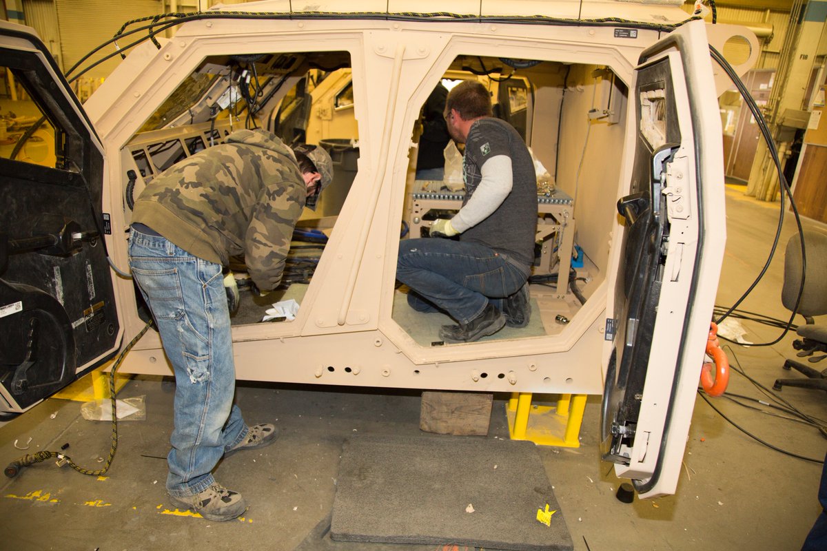 DVIDS_Jon's tweet photo. The newest M-ATV is being upgraded, refurbished and up-armored for @USMC &amp; @usairforce. Story at https://t.co/ZxLm0h7o4W. @AthertonKD https://t.co/wmSuXRHOk6