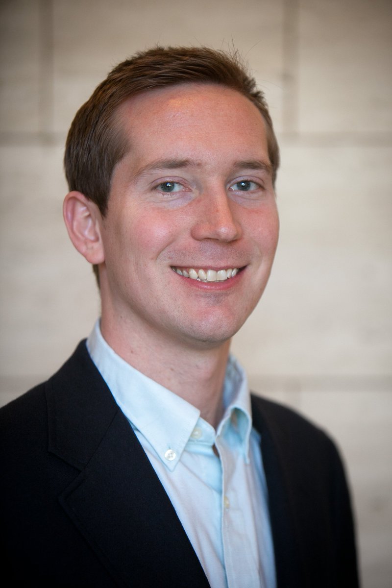 OsgoodePD's tweet image. RN: Keynote Alan Butler giving tips to law enforcement on persistent surveillance systems based on US experience #techcrime #OsgoodePD