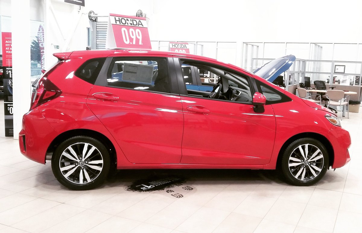 dowhondacars's tweet photo. The 2017 Fit ❤
#dowhonda #newcars #honda #hondafit #2017fit #hondadealer #cardealer #carforsale #ottawa #ottawacars
https://t.co/dvWM26TOpC https://t.co/sfhZfMUR18