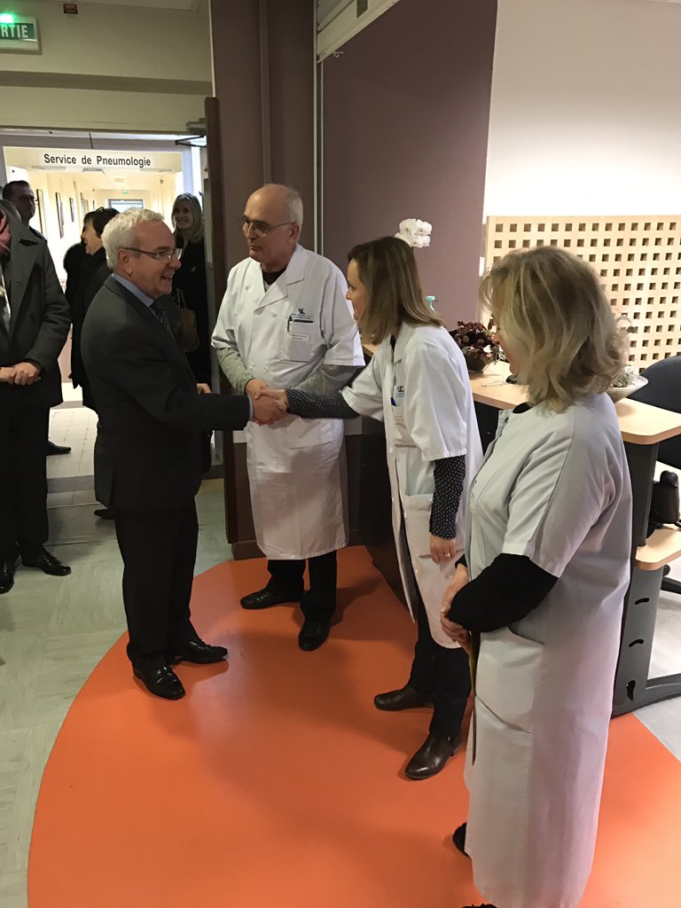 JeanLeonetti's tweet photo. Merci pour l'accueil chaleureux de l'équipe des #soinspalliatifs du @CHRU_Lille avec laquelle j'ai pu débattre #loifindevie #ethique https://t.co/EFhqudVxIY