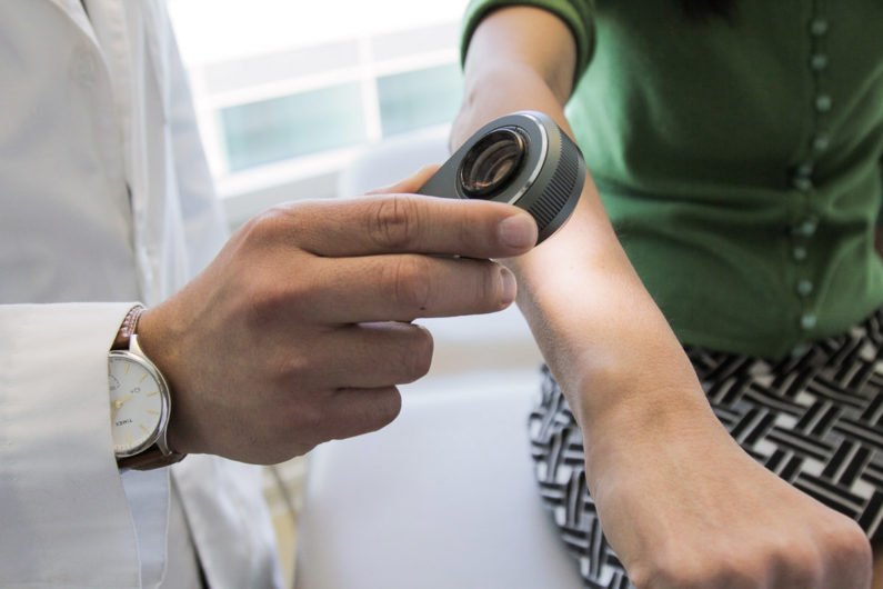 NextITHealth's tweet photo. Cancer Diagnosis Now Possible Through Your Smart Phone | https://t.co/Zf76VVwcVZ https://t.co/PmnAv640Pc