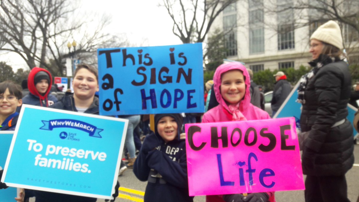 TheCatholicWord's tweet photo. Kids for life #WhyWeMarch https://t.co/tEUVLeG7tn