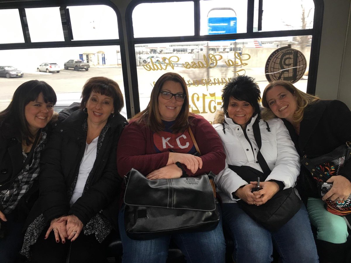 MariaFleming1's tweet photo. Look at the awesome group of #fortproud educators I get to spend the weekend with! #educon2.9 https://t.co/Q9RSRWQNkg