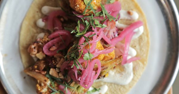 cookingscarlet's tweet photo. How to make Danny Trejos favorite vegan cauliflower tacos #veganrecipes #vegan #recipes #recipe #vegetarian #Meatle… https://t.co/XDd3MLoQ5G