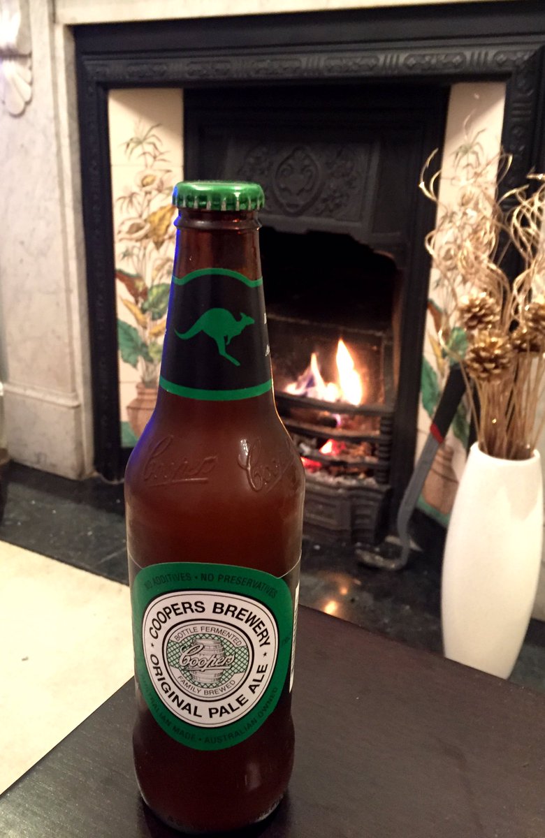 thames_surfer's tweet photo. Better late than never.  Thankfully it's easy to track down a real Strayan 🇦🇺beer in London. Thank you @coopersbrewery https://t.co/xvJ28N2IGt