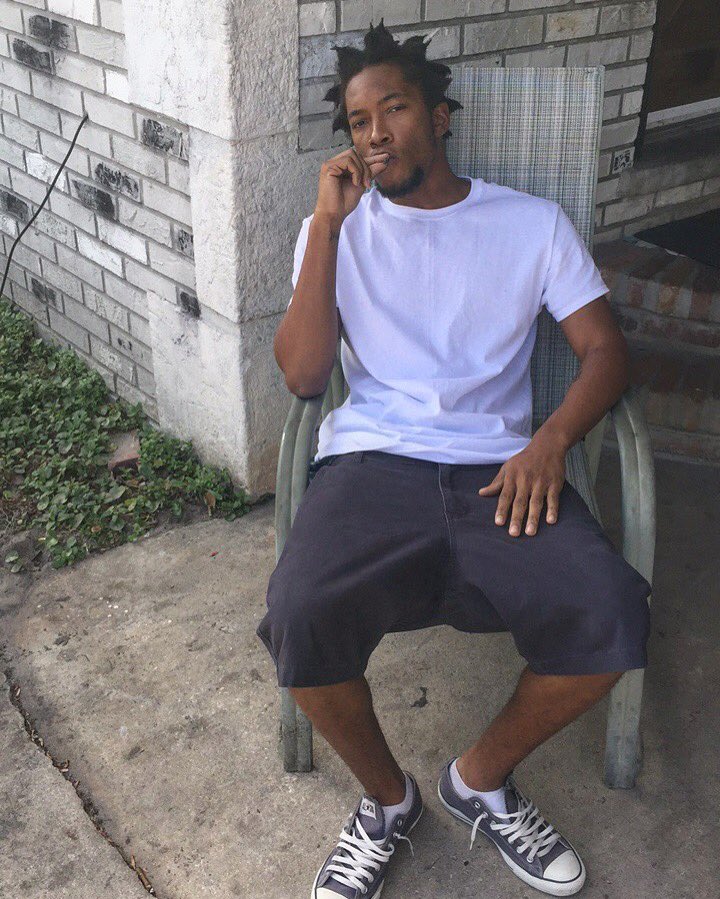 Dake500's tweet photo. In DC gettin paid in the shade ⛽️🔥💰🤴🏾#ynunshit https://t.co/Wwf2Syswc9