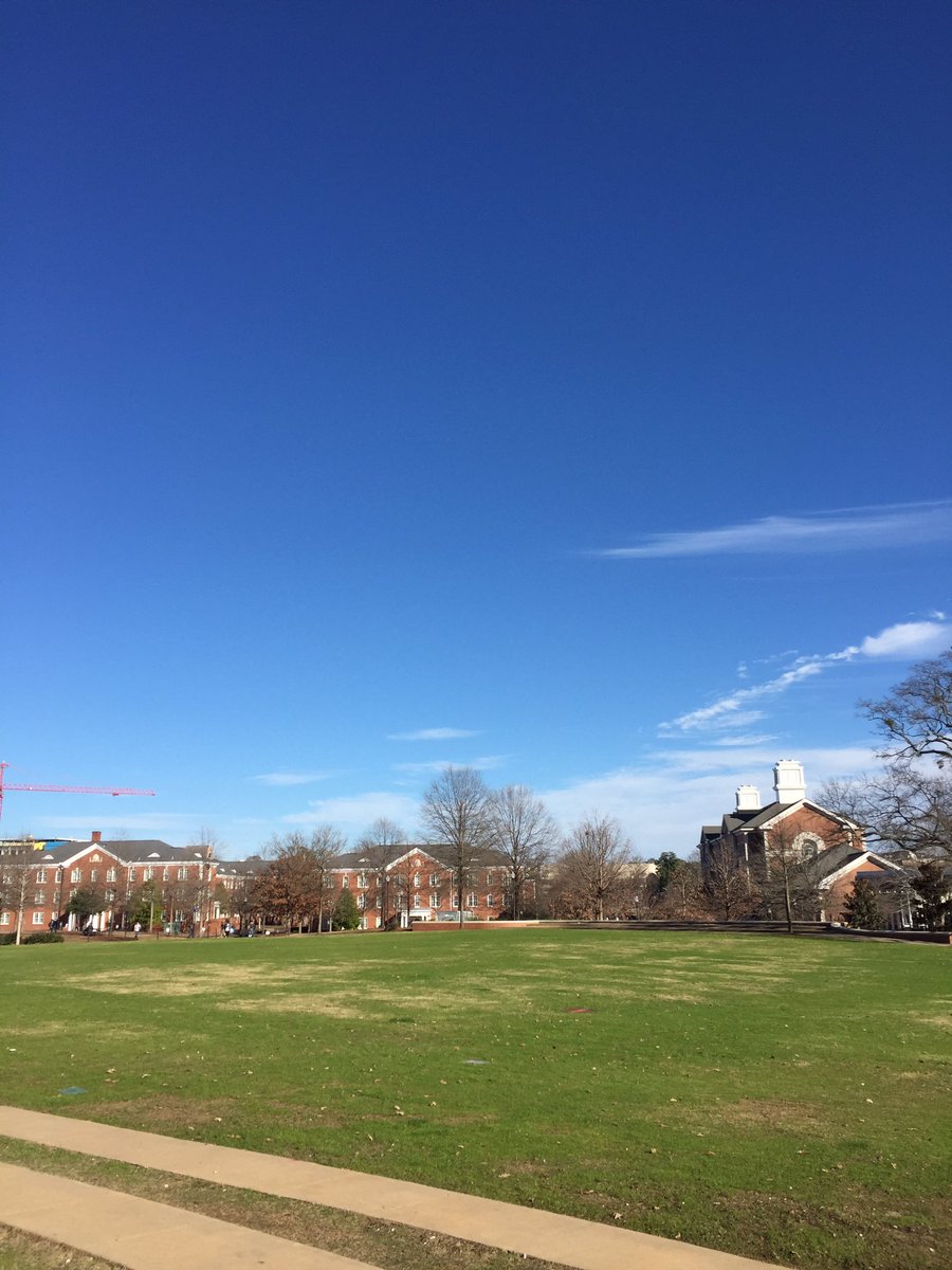 AuburnStudents's tweet photo. What a place to be! #loveliestvillageontheplains https://t.co/wYm36losX3