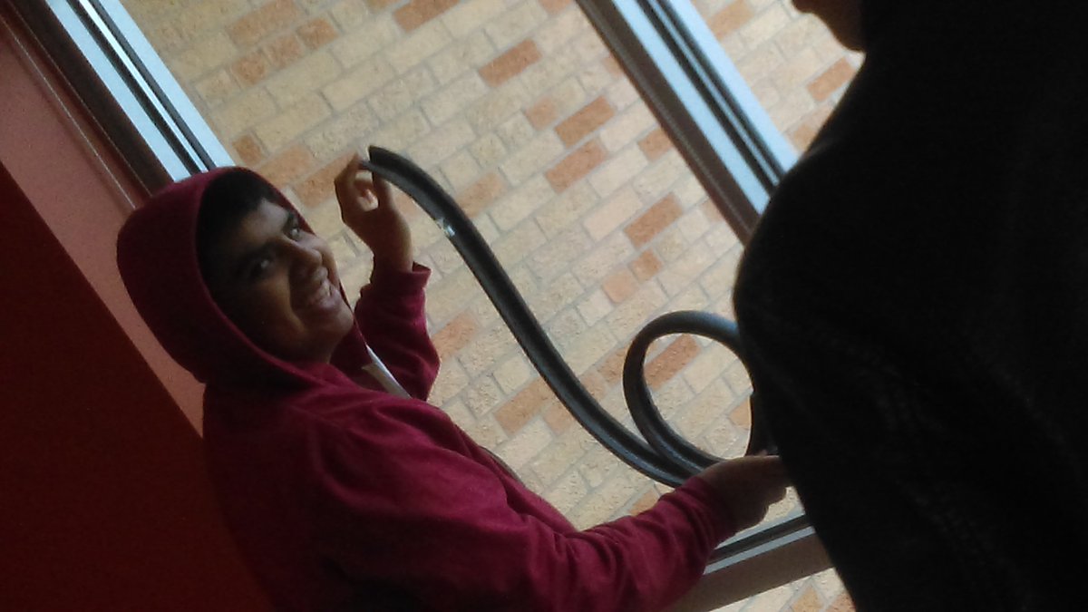 MrFredenburg00's tweet image. High school physics class building kinetic and potential energy rollercoaster #newshec