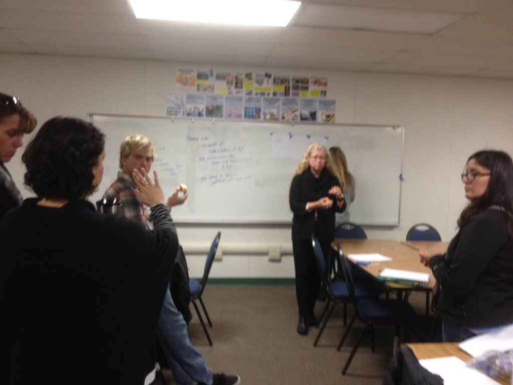 MiaMiapiro's tweet photo. NGSS creating another lesson! https://t.co/rc5aTPhwEC