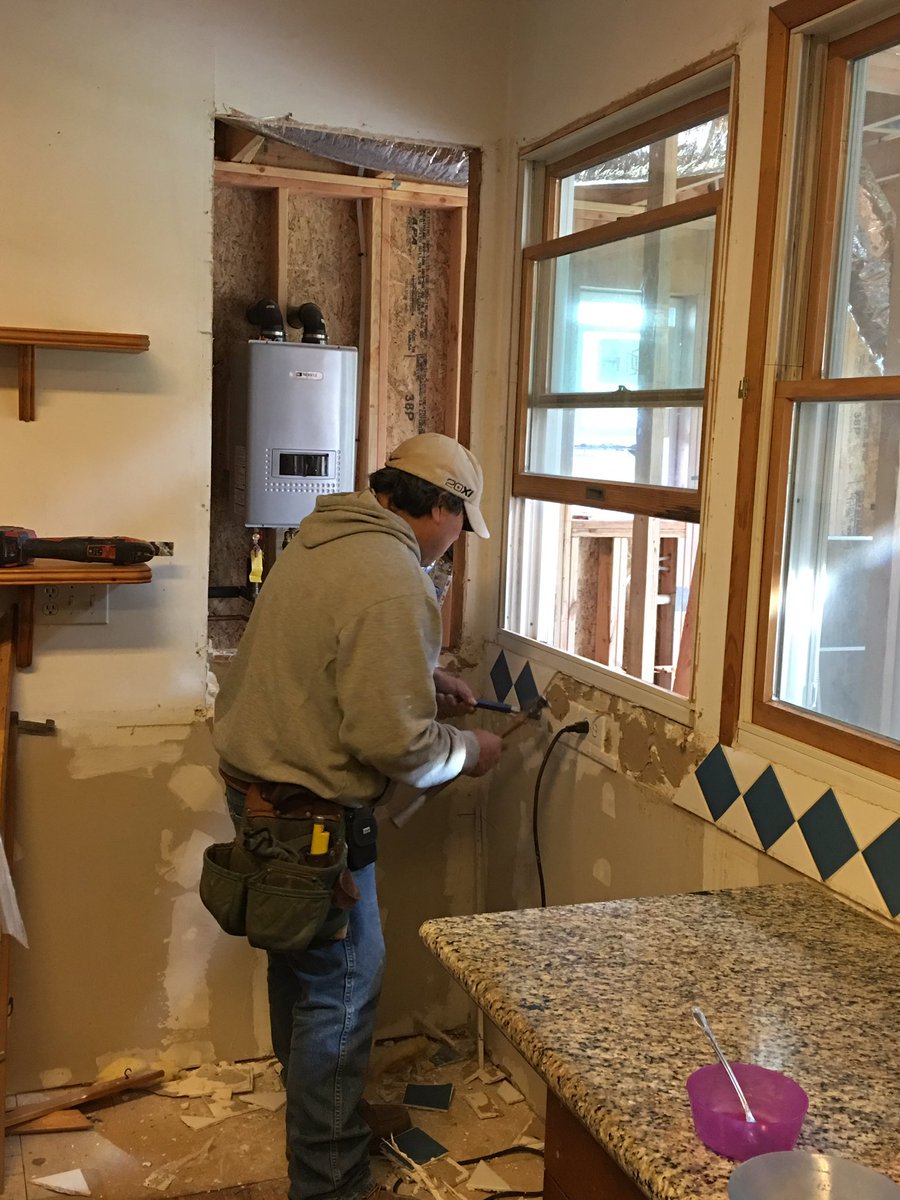 LPFarmstead's tweet photo. #Renovation is moving along nicely. Interior wall being opened up to the new #addition today. https://t.co/81nvZ0R0cq