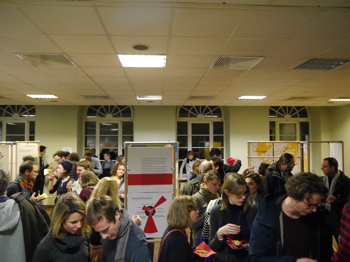 Tolle Eröffnung der Ausstellung Endlich Wachstum gestern Abend! Wer nicht dabei sein konnte, hat noch bis 8.2. Zeit fairbindung.org/aktuelles/