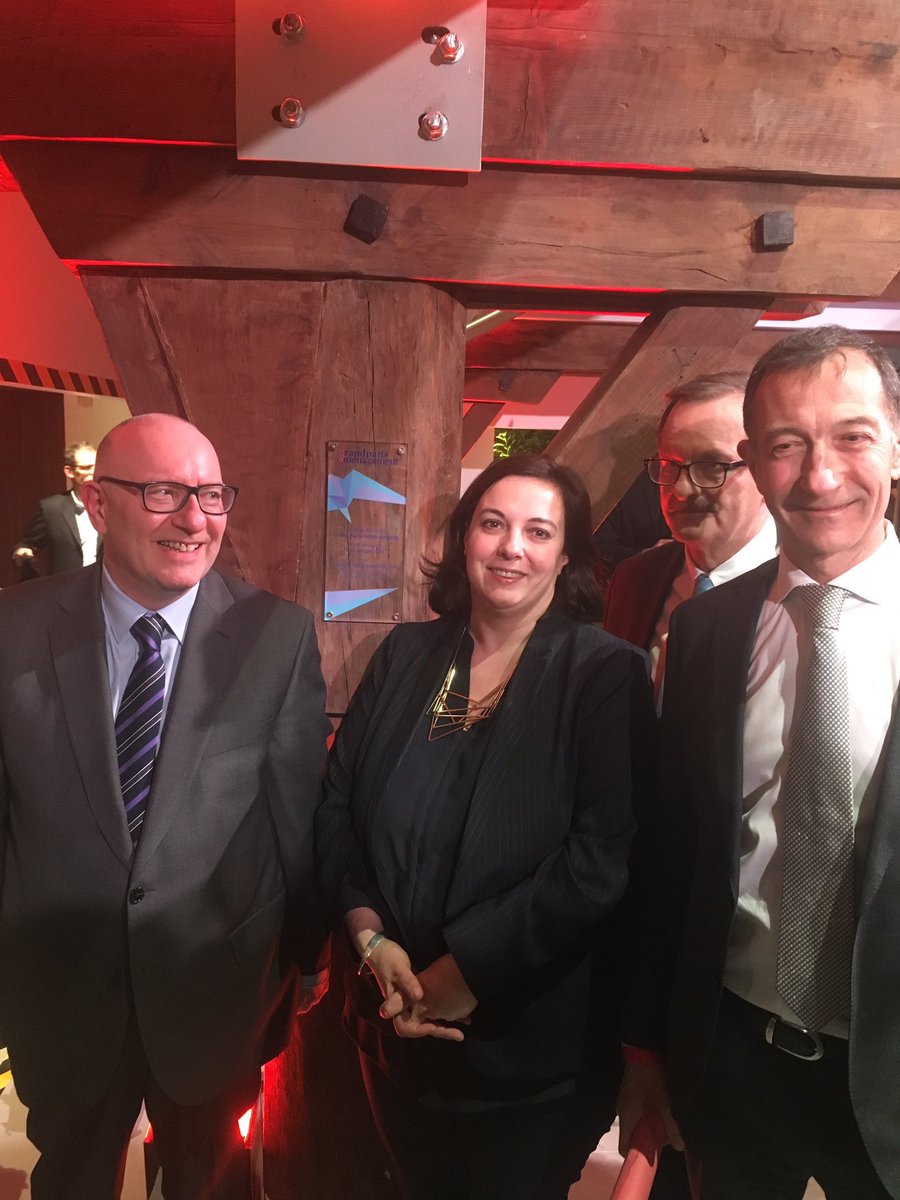 gpamenagement's tweet photo. Un grand merci à toutes et tous d'être venus si nombreux à notre #GrandEmmenagement @gpamenagement. Acteurs du #GrandParis réunis https://t.co/TSxyFeK9jC