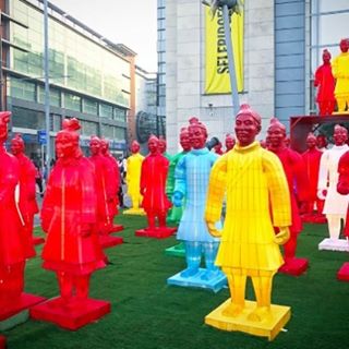 McrPulse's tweet photo. Terracotta lanterns just outside Selfridges by @lifethroughmyphonelens #yeomancheung #deniseandyeoman #manchester #mcr #exploremcr #wearemcr https://t.co/L8dtdT8X2s