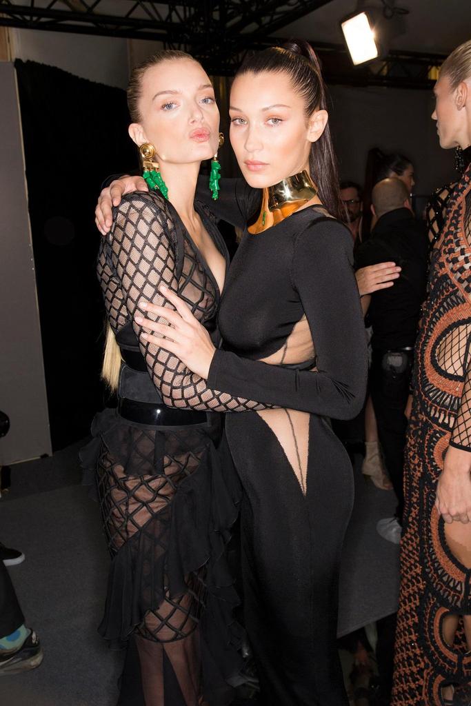 Hoje é aniversário de uma das amigas de Bella, Lily Donaldson! Happy bday, Lily! 