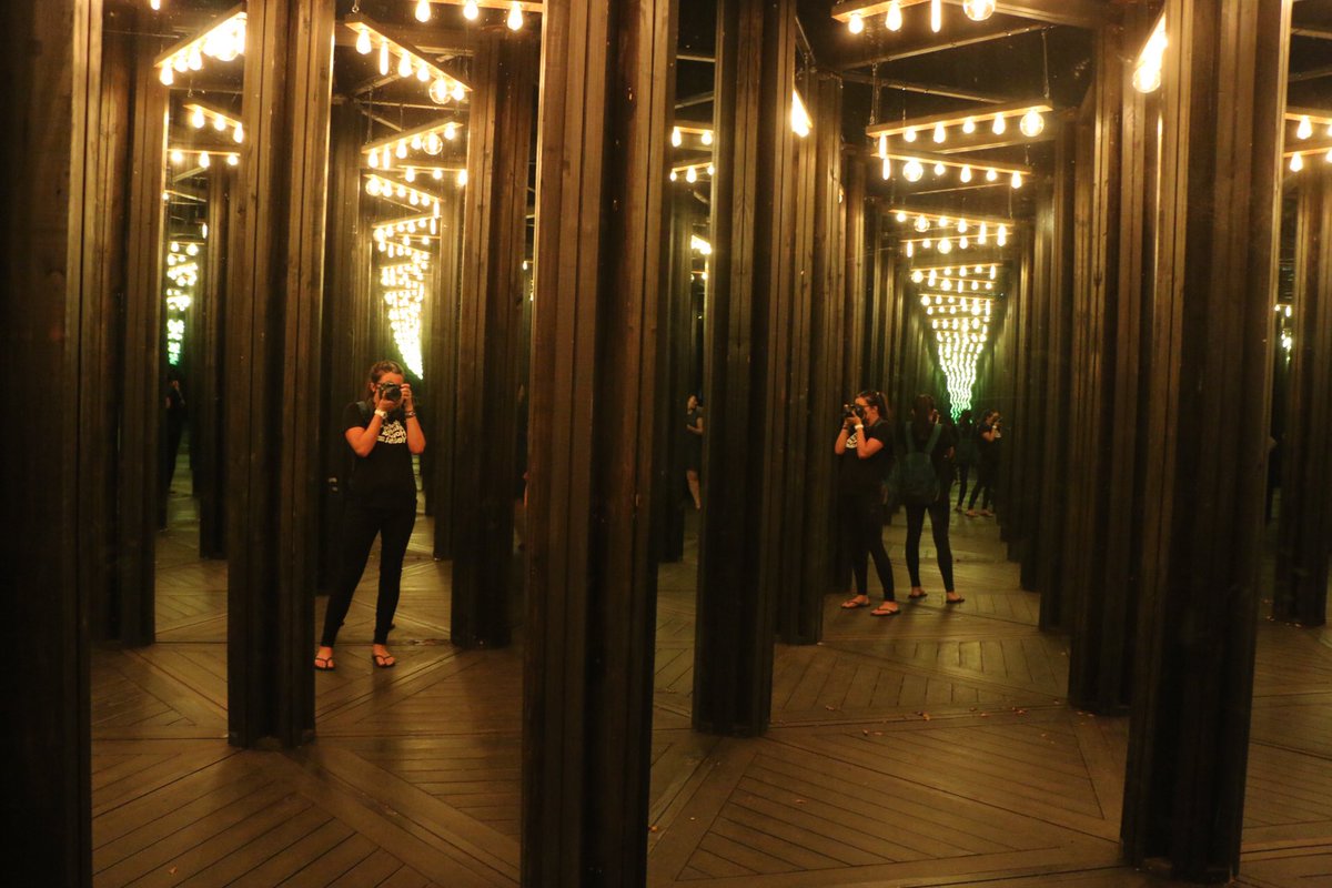 EmilyCardus's tweet image. It's always fun and games in Sydney #sydfest #glitterbox #fireworks #houseofmirrors