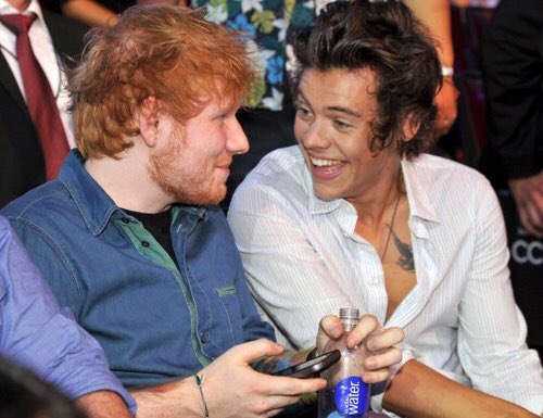 plusoflarry's tweet photo. day 3: best friendship https://t.co/L3O4v1fvDG