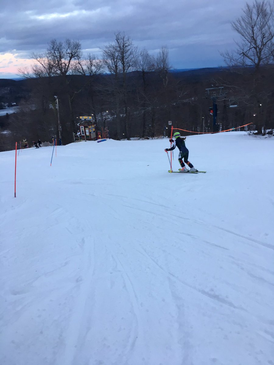 PingreeSki's tweet photo. First Slalom race of the year! https://t.co/gtbMwfX9XW