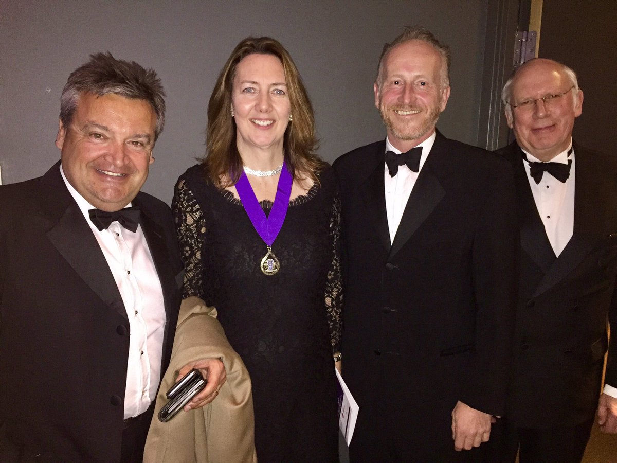 amanda_clack's tweet photo. All senior #QS and #Construction #RICSProfessionals and all MSc #ProgrammeManagement graduates @UniofReading.... what a network #RICSDinners https://t.co/1TxJJJ1rew