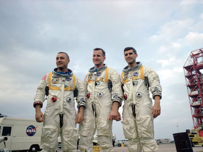 JackLawrenceXXX's tweet photo. #RIP 2 the Brave crew of #Apollo1 who died the day I was born, 50 years ago in an #OxygenFire MANY Safety Improvements from #NASA after that https://t.co/xaLGzrYAX0