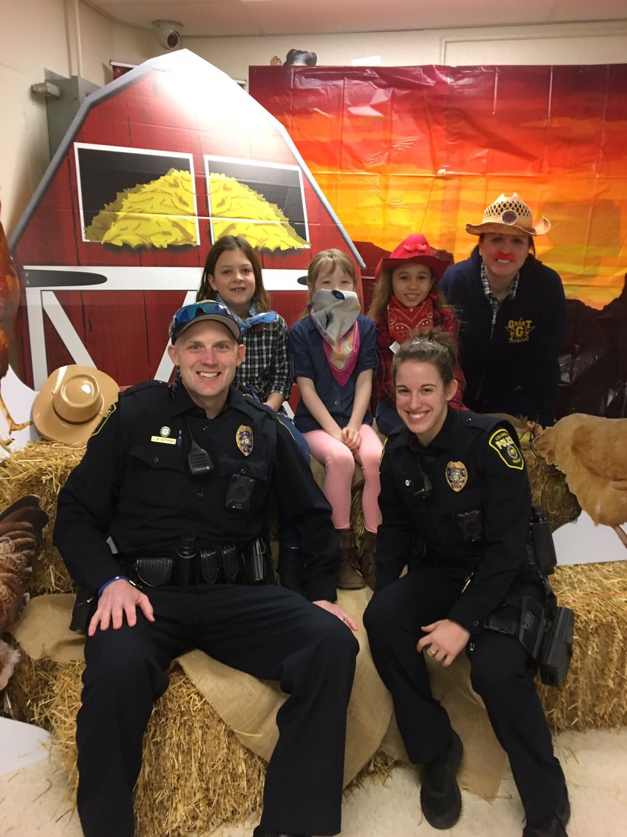 Community:  <a href="/GrantAllStars/">Grant Elementary</a> COU attends the HoeDown dance! <a href="/ColumbiaPD/">ColumbiaPD</a>