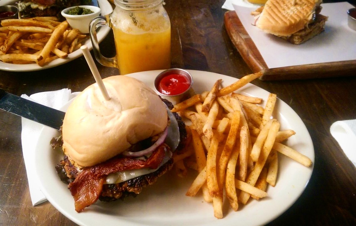 chotiando's tweet image. Una verdadera #Aussie de Rústico Bistro