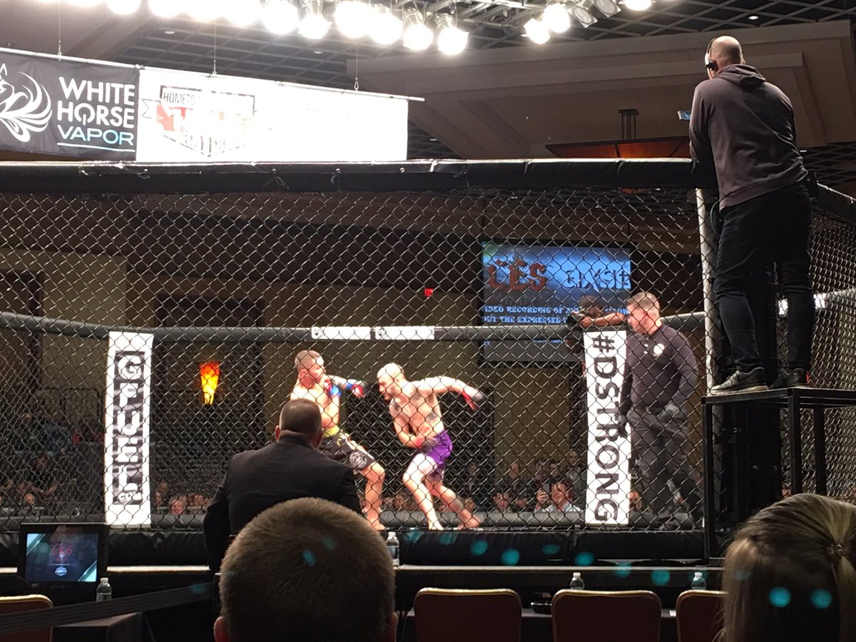 jaylafleur33's tweet photo. #cesmma41 #davidthehoneybaxter #Triangle #round2 https://t.co/RQDlghv97R