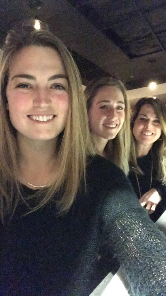 DawnMills5's tweet photo. Enjoying my time in Columbia with my daughters @erinmills12 and@_AliMills!#WaitingForATable https://t.co/TtEUiqJpGS
