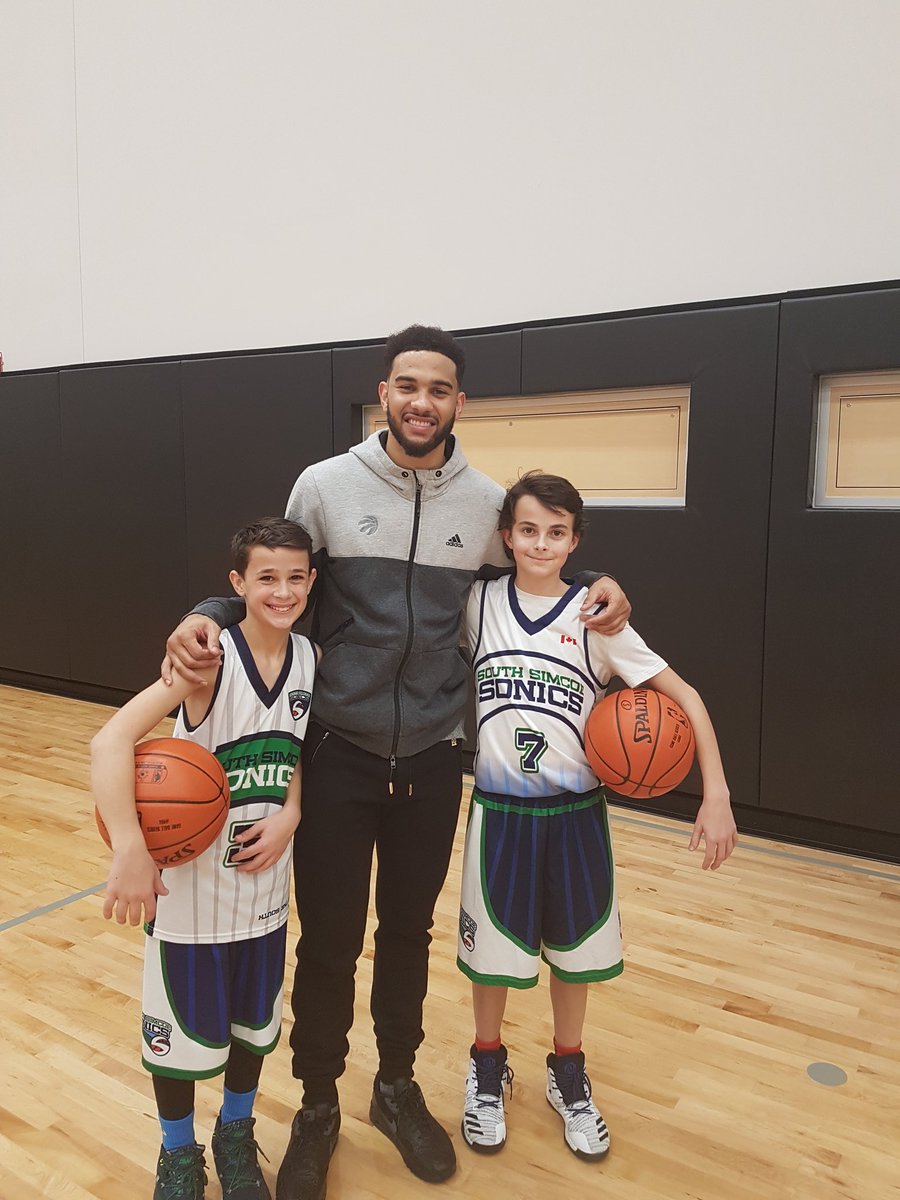 SMIC38's tweet image. My boys got the experience of a life time, practicing with @Cory_Joe you're an awesome, kind person!!! #happyboys #Raptors #DrillsandSkills