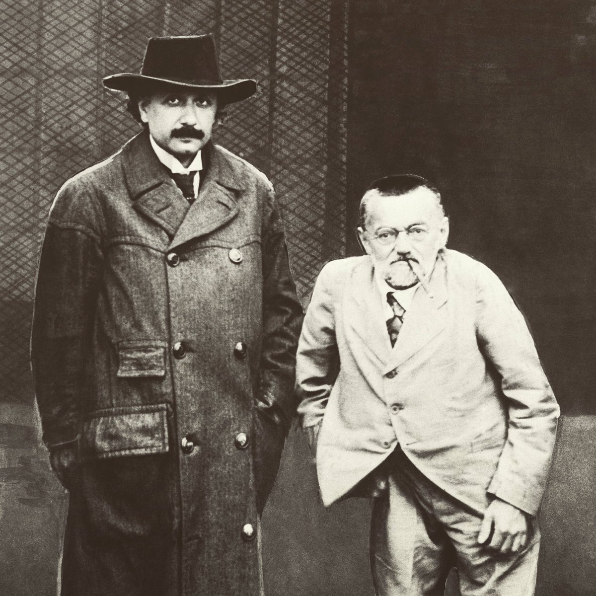 AlbertEmc4sides's tweet photo. Me with engineer and mathematician Dr. Charles Steinmetz in 1921 in NJ. #ThrowbackThursday https://t.co/fNv6qokYem