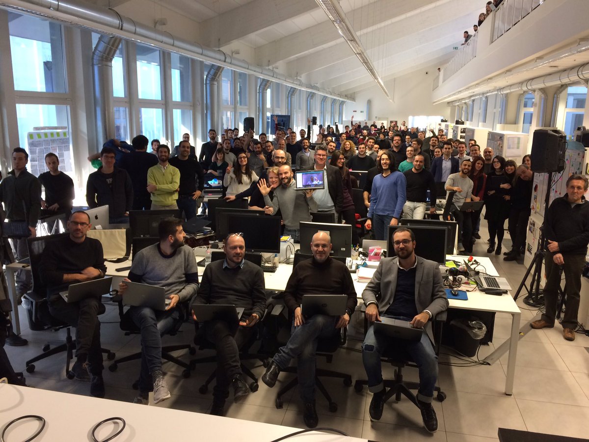 verlok's tweet photo. Bologna's YNAP Hackathon audience and jury (front row) #YNAPHack https://t.co/uCvSDRva59