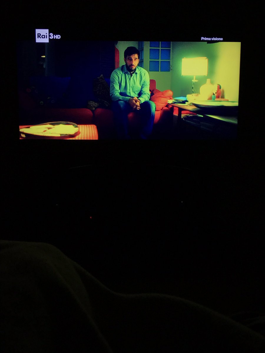 l_desilvestri's tweet photo. #SmettoQuandoVoglio @edoardoleo num1 🎬 🎥 https://t.co/C3xgfNEoXy