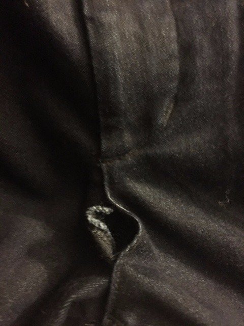 satroniq's tweet photo. @UniqloUSA &amp; all - Don't buy these: https://t.co/leiB7AexHS unless you want a hole in the crotch after less than ONE WEAR! #UNIQLO #uniqrap https://t.co/PZnFeGM8Aa