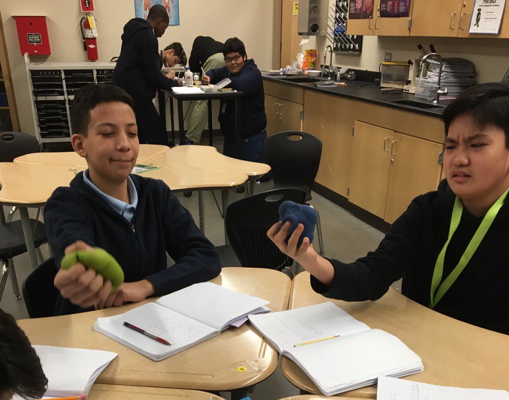 Solano_science's tweet photo. How hard does your heart work? Over 100,000 beats a day without experiencing fatigue! @netzeroJMS https://t.co/ZfHoITkule