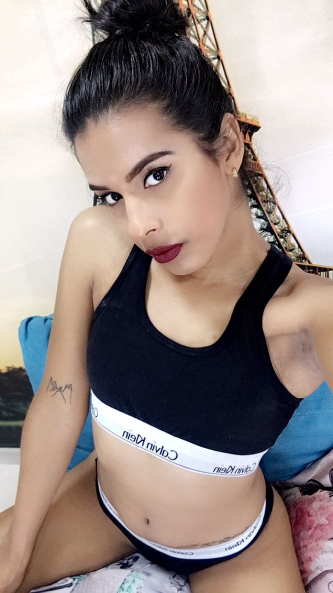 kendrasmithts22's tweet photo. Friday #online now
⏩ https://t.co/E2Bcy2896m ⏪
@chaturbate  @CamAngelz  @CamChatOn  
#porn #naked
#blowjob #wet https://t.co/z5Y5XqxUJp