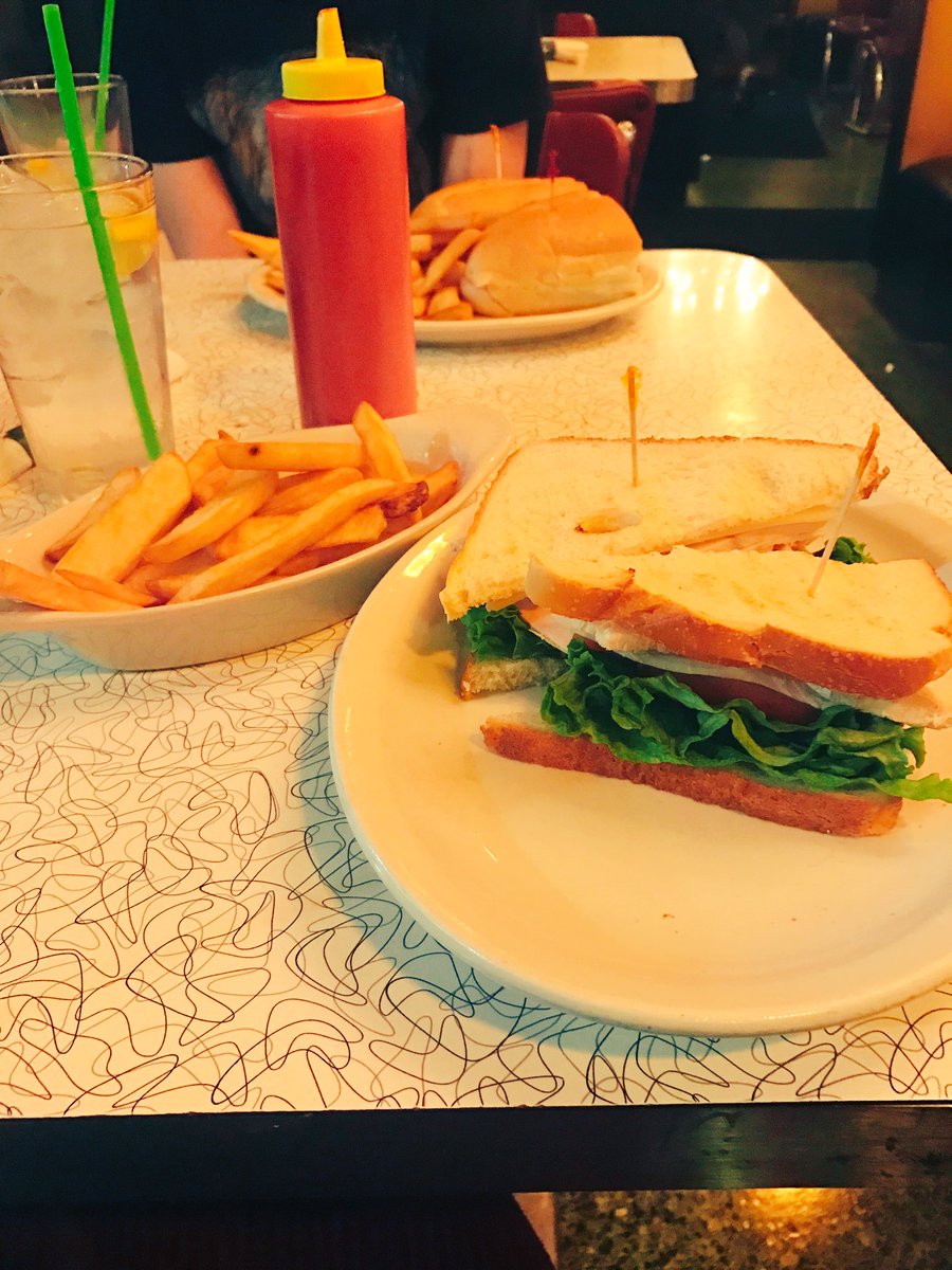 howleychallenge's tweet photo. Day 6 of the Challenge includes the Turkey Sandwich, Blackened Chicken Sub, and our first guest contribution from Christina #howleys https://t.co/xseK5FZqo2