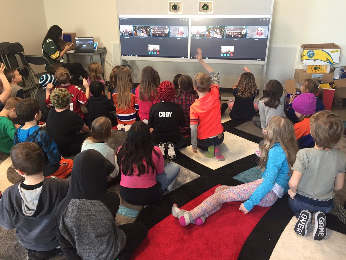 MrsWeversClass's tweet photo. Very excited to start our @SkypeClassroom call with @jenniholm! Such a great #TeachGraphixWeek day today @prescottpsd70 https://t.co/bdZRbeqFl7
