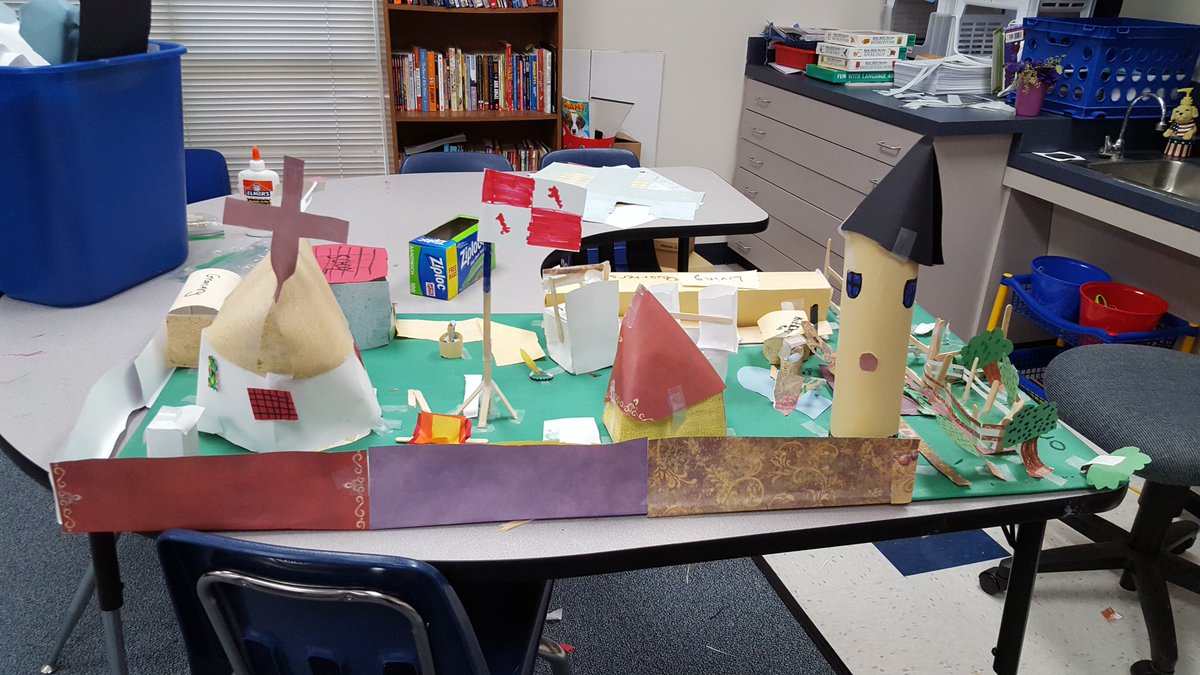 peg4thgrade's tweet photo. 4th Grade Davis had fun doing PBL Mission projects! #davislearns https://t.co/qndynReyjQ