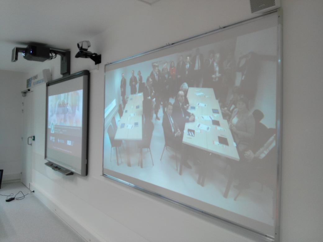 RennesUniv's tweet photo. Cmt faciliter l'apprentissage de l'écriture ? Démo Intuiscript @mandonthierry à #Rennes et #Brest grâce au #CampusNum #Edtech #numerique https://t.co/bKayS1nGU8